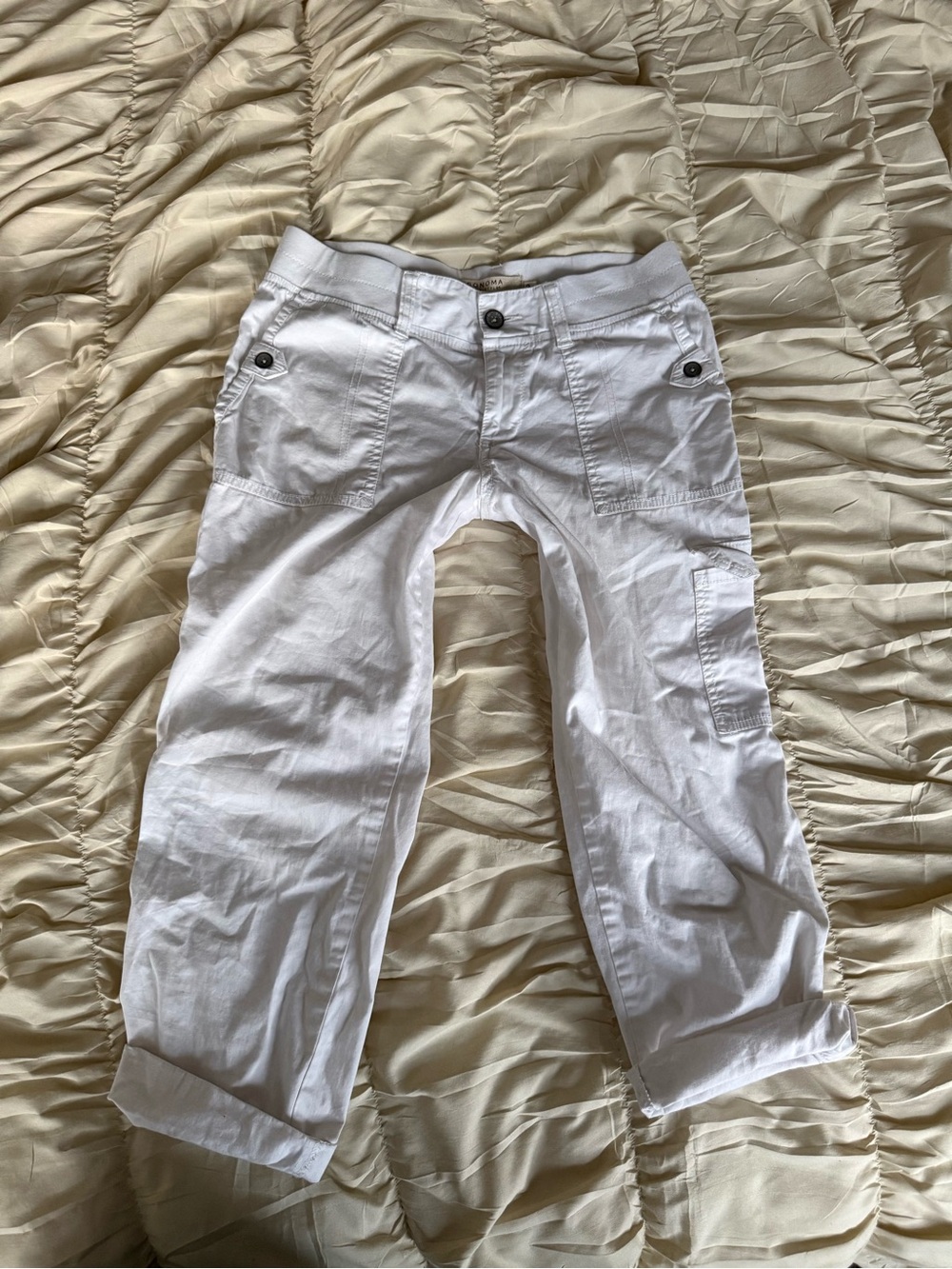 Y2K Sonoma Women's White Capri Pants